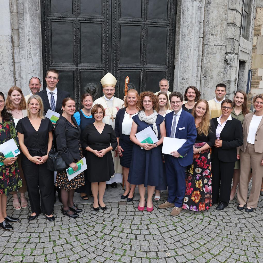 Mit der Beauftragung durch Bischof Helmut  Dieser ist der Pastoralkurs nun offiziell „im Dienst“.