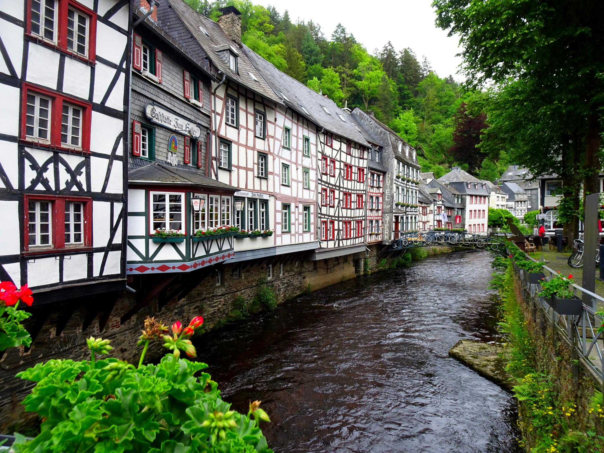 monschau-2-eifel_by_Friedbert-Simon_pfarrbriefservice