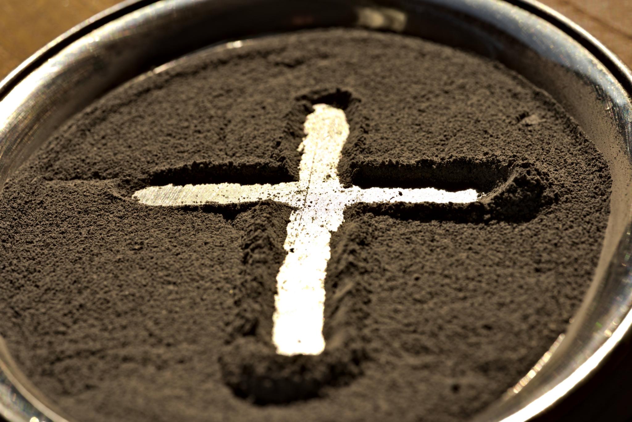 aschenkreuz_03_by_Christoph_Buchinger_pfarrbriefservice